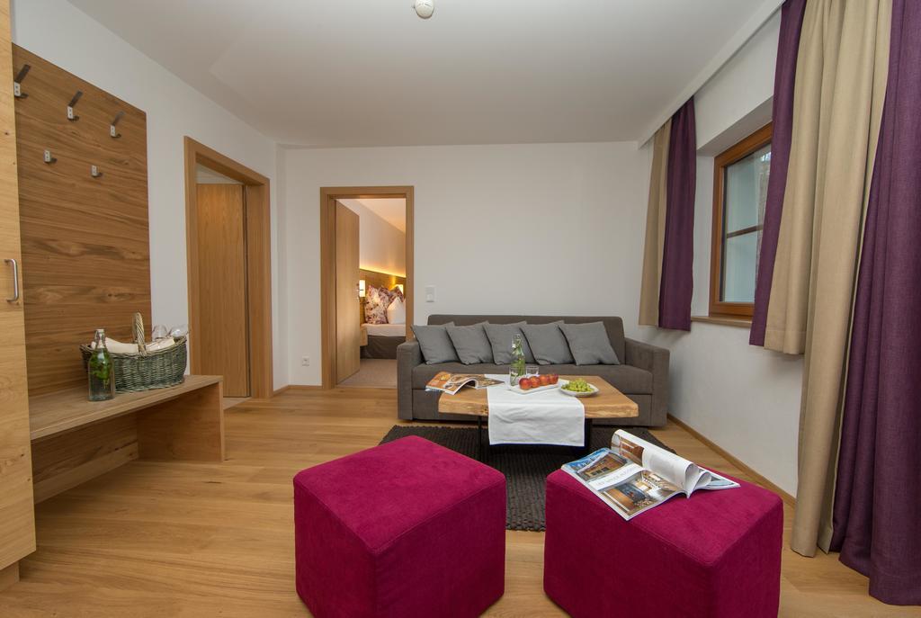 Hotel Stadt Wien Zell am See Rum bild