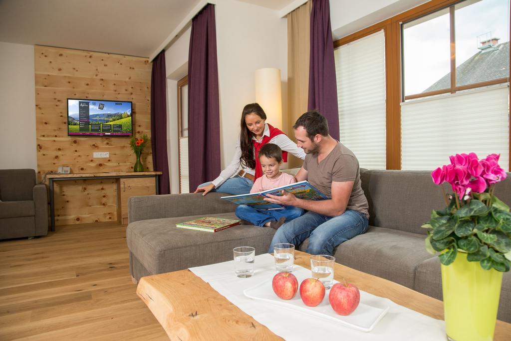 Hotel Stadt Wien Zell am See Rum bild
