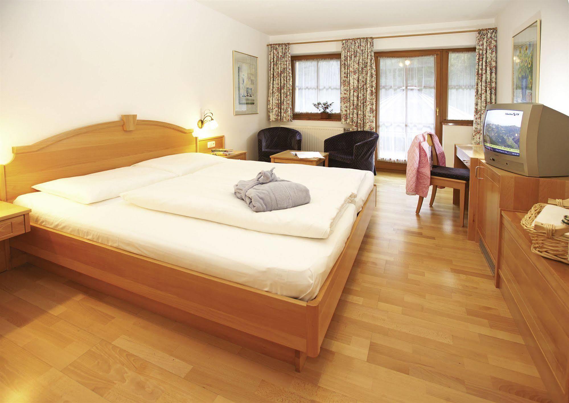 Hotel Stadt Wien Zell am See Exteriör bild